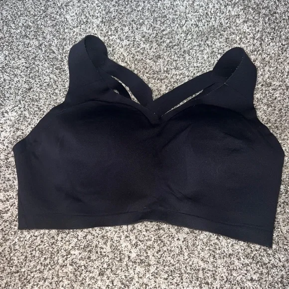 Lululemon Sports Bra - Picture 1 of 3